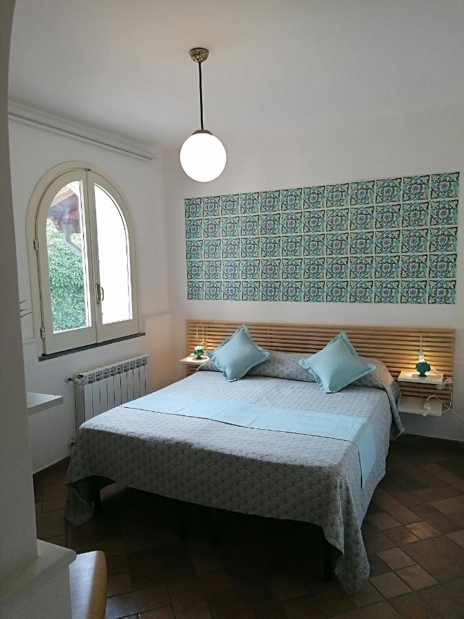 B&B Villa Teresa Соренто Екстериор снимка