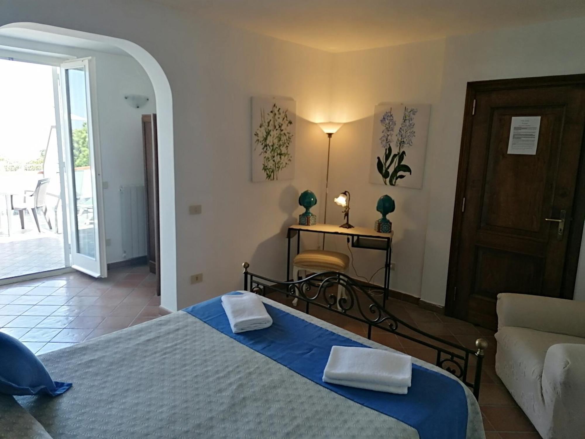 B&B Villa Teresa Соренто Екстериор снимка