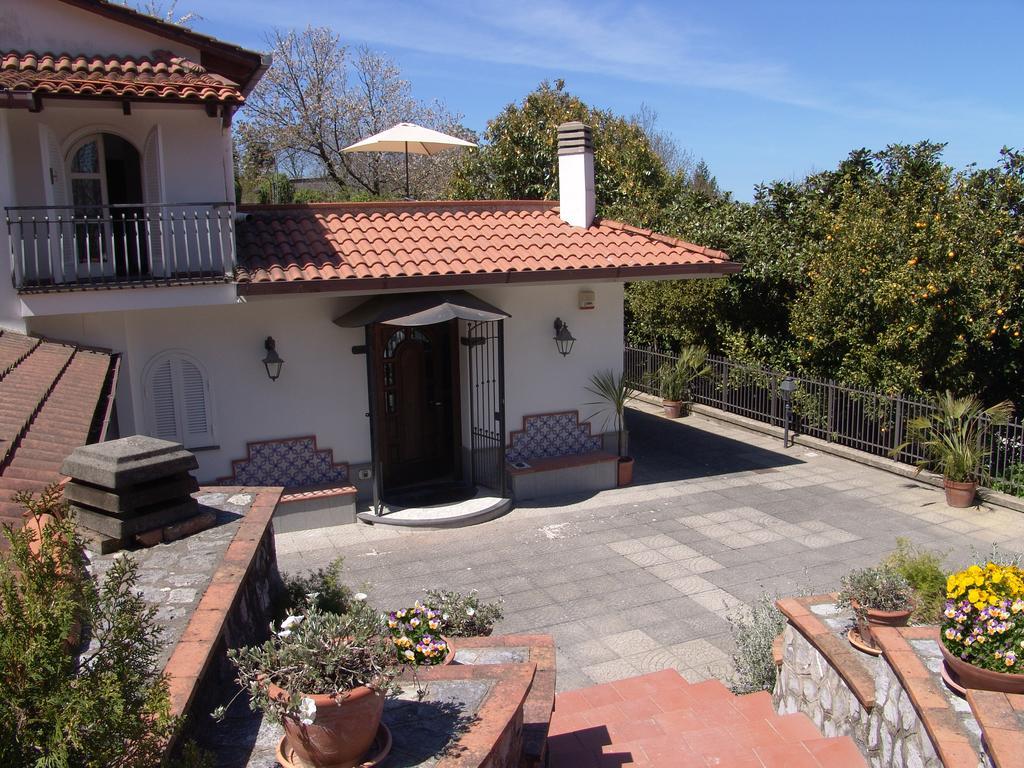 B&B Villa Teresa Соренто Екстериор снимка
