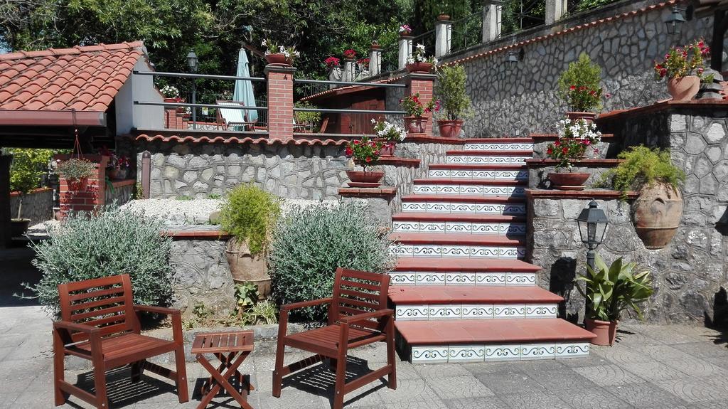 B&B Villa Teresa Соренто Екстериор снимка