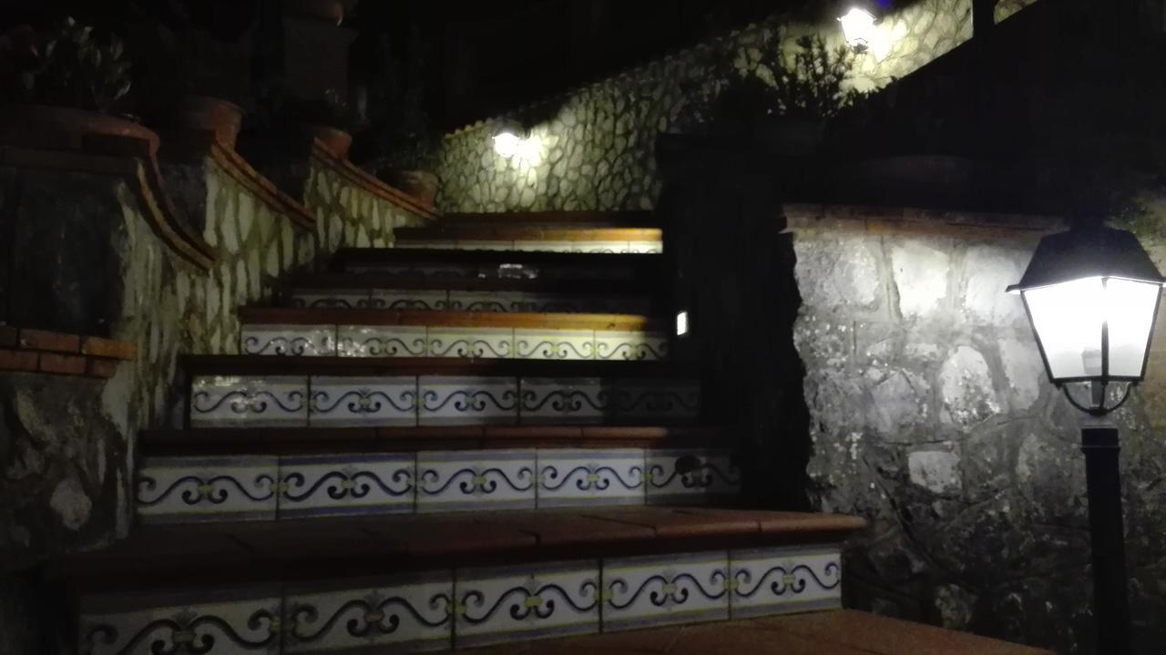 B&B Villa Teresa Соренто Екстериор снимка